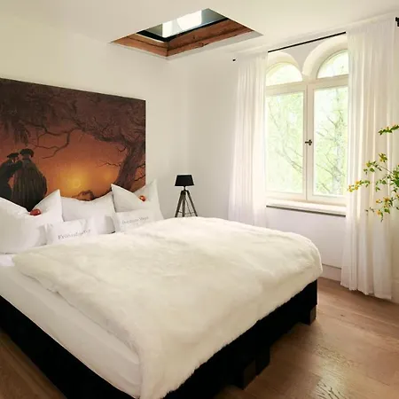 호텔 Kavaliershaus Schloss Bluecher Am Finckenersee 3*