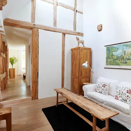 Kavaliershaus Schloss Bluecher Am Finckenersee 호텔