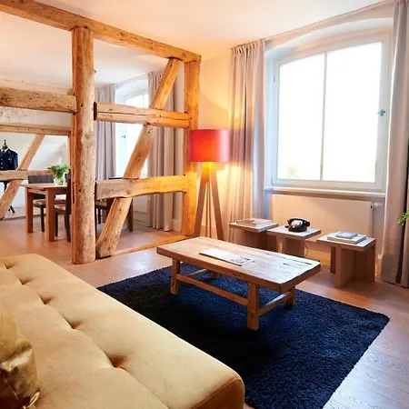 Kavaliershaus Schloss Bluecher Am Finckenersee 3* Fincken