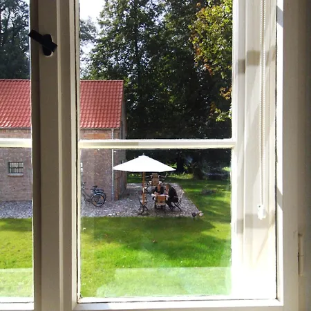 Kavaliershaus Schloss Bluecher Am Finckenersee 호텔 Fincken