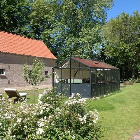 Kavaliershaus Schloss Bluecher Am Finckenersee 호텔