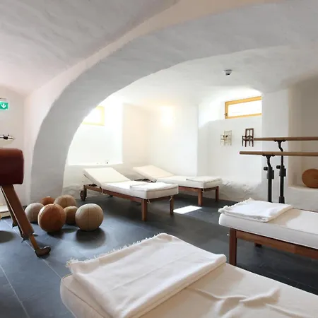 Kavaliershaus Schloss Bluecher Am Finckenersee 3* Fincken