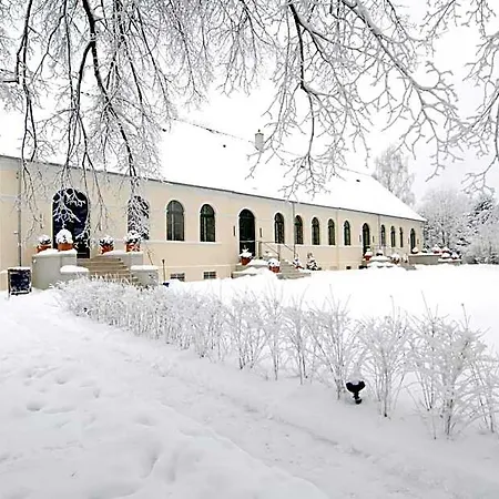 Kavaliershaus Schloss Bluecher Am Finckenersee 3*
