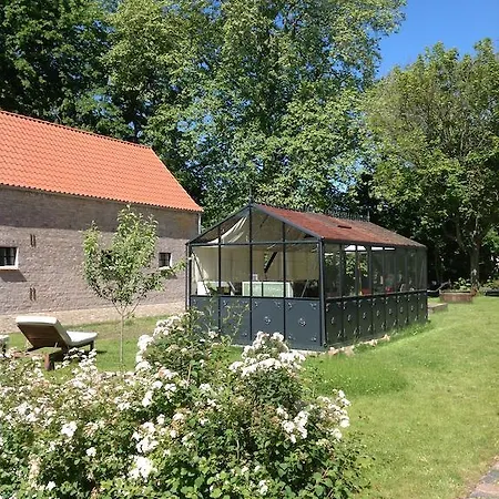 ホテル Kavaliershaus Schloss Bluecher Am Finckenersee