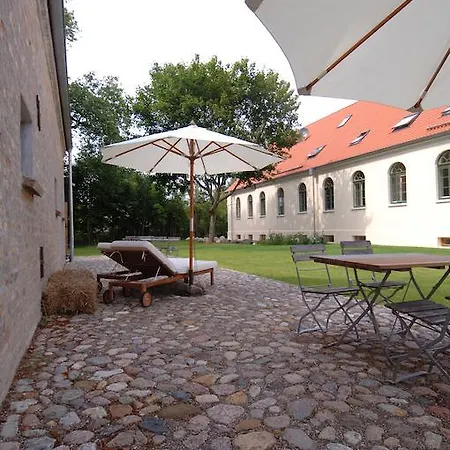 Kavaliershaus Suitehotel Am Finckenersee Hotel 3*