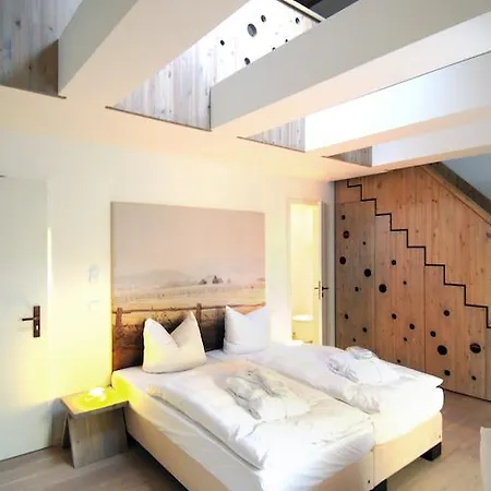 호텔 Kavaliershaus Schloss Bluecher Am Finckenersee 3*