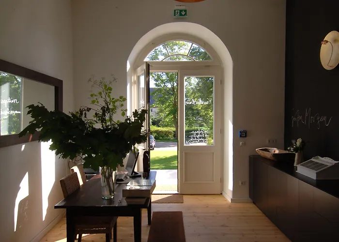 Kavaliershaus Schloss Bluecher Am Finckenersee 3*